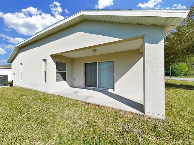 7603 Crescent Palm Dr in Wesley Chapel, FL - Building Photo - Building Photo