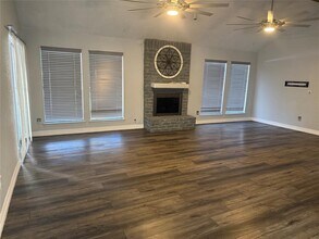 4642 Deer Point Dr in Spring, TX - Building Photo - Building Photo