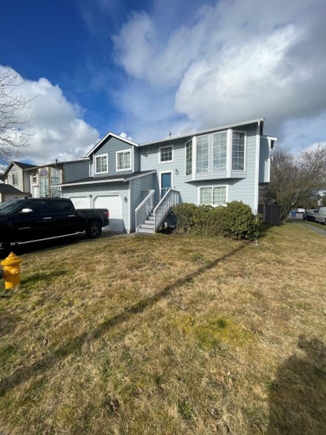5633 105th Pl NE