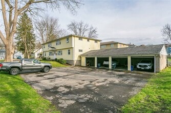 21 Elm St in Fairport, NY - Building Photo - Building Photo