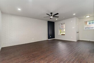 2202 Statler Dr in Carrollton, TX - Building Photo - Building Photo