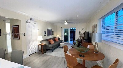 633 NE 2nd Ave in Fort Lauderdale, FL - Building Photo - Building Photo