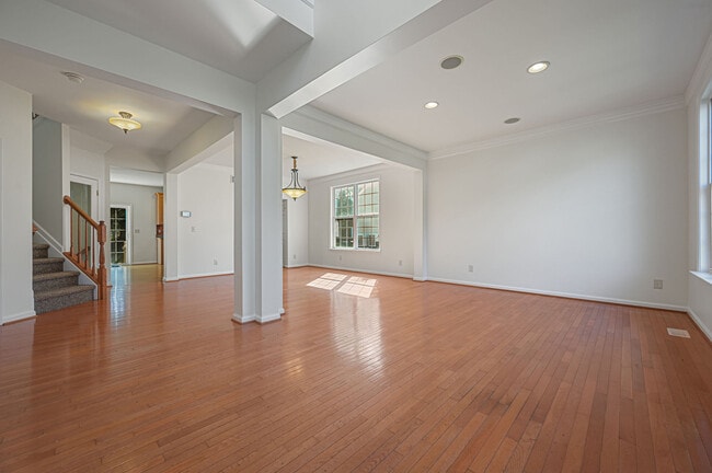 438 Lorraine Dr in Frederica, DE - Building Photo - Building Photo
