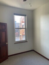 3242 N Sheffield Ave in Chicago, IL - Building Photo - Building Photo