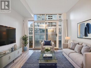 21 Nelson St in Toronto, ON - Building Photo - Building Photo