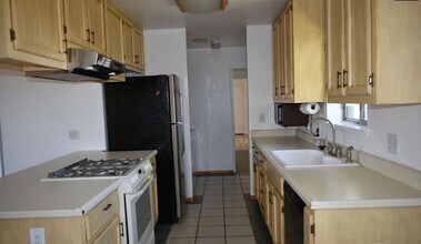 6112 Norman Ct in Inyokern, CA - Building Photo - Building Photo