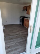 430 Poplar Ave in Manteca, CA - Building Photo - Building Photo