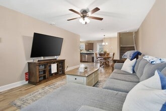 505 Lucky Ln in Clarksville, TN - Building Photo - Building Photo