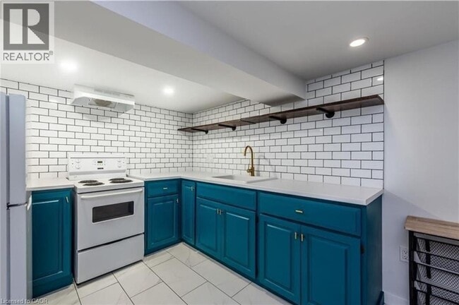 property at 257 E 17th St