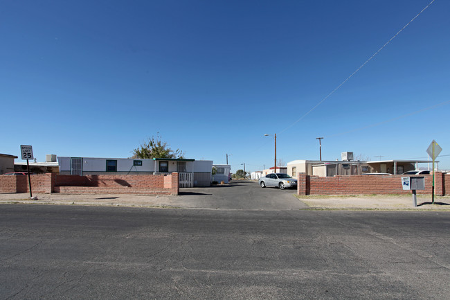 Southland Mobile Home Park in Tucson, AZ - Building Photo - Building Photo