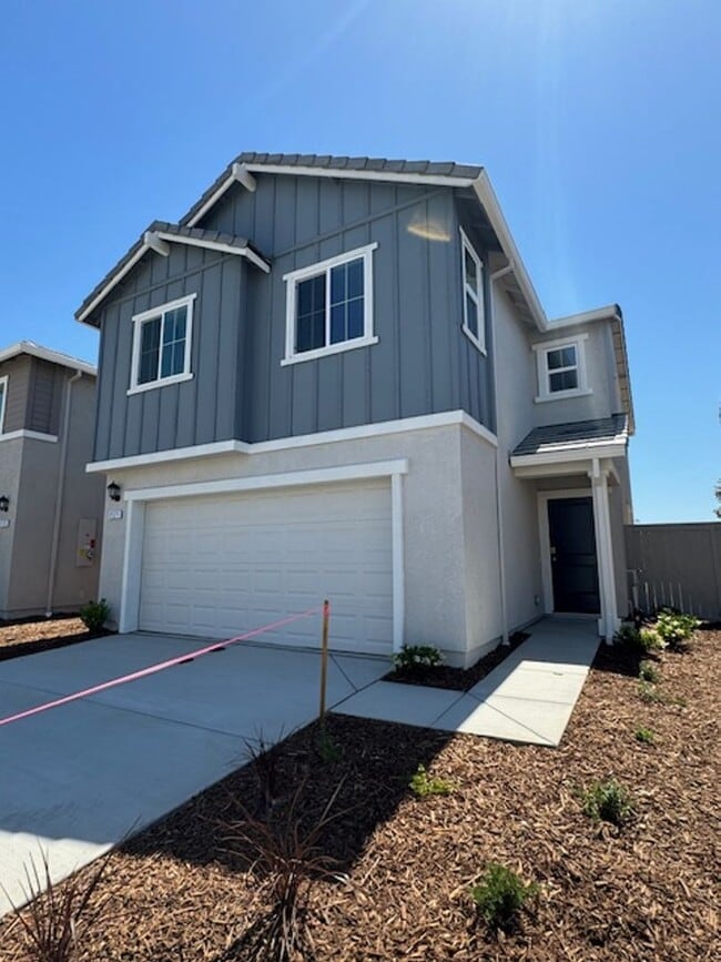 property at 2121 Shady Tree Cir