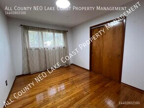 9953 Shady Ln in Brooklyn, OH - Building Photo - Building Photo