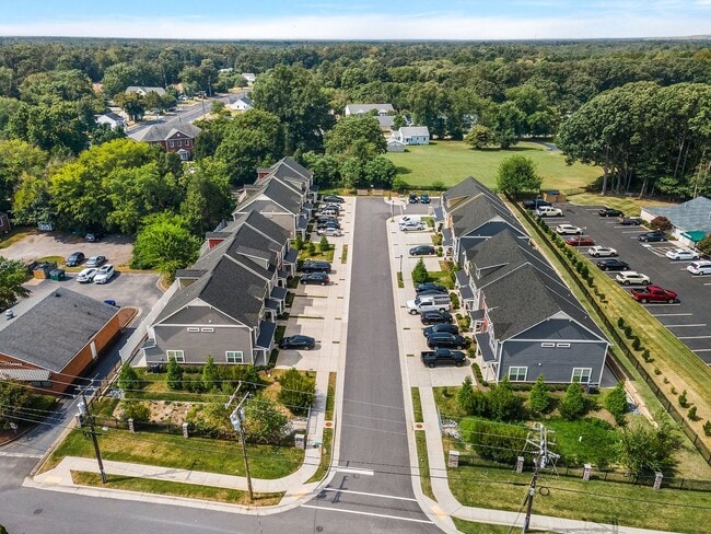 4513 Josephine Ln in Chester, VA - Building Photo - Building Photo