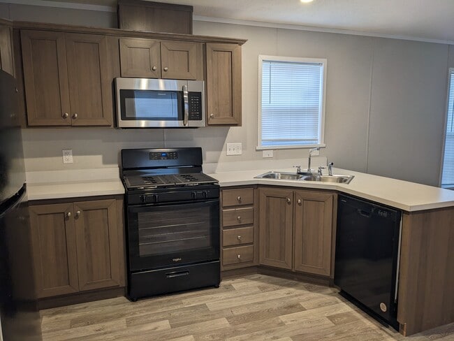 property at 2324 Catalpa St
