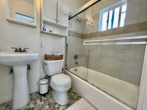 840 Ostend Ct in San Diego, CA - Building Photo - Building Photo