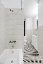 121 Madison Ave in New York, NY - Building Photo - Building Photo
