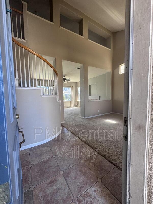 2044 London Ave in Manteca, CA - Building Photo - Building Photo