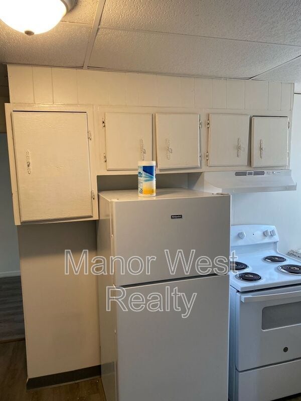 218 W Market St in Pottsville, PA - Building Photo - Building Photo