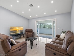 220 39th Ave NW in Naples, FL - Building Photo - Building Photo