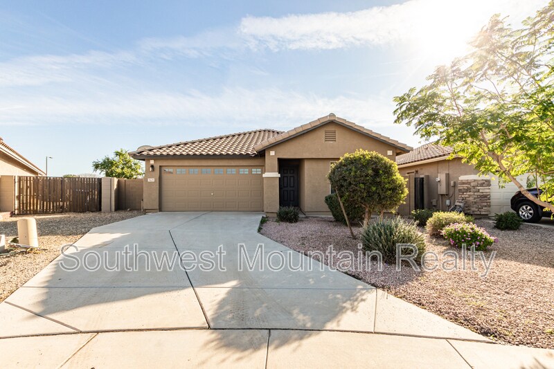 3625 E Del Rio Dr in Queen Creek, AZ - Building Photo