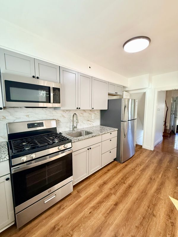 802 Wicklow Rd in Baltimore, MD - Building Photo - Building Photo