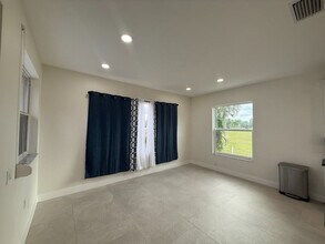 1550 Center Rd in Terra Ceia, FL - Building Photo - Building Photo