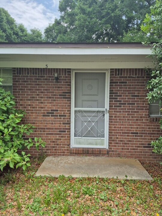205 Pelham Rd in Fort Walton Beach, FL - Building Photo