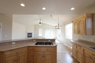 3721 SW Tommy Armour Ln in Redmond, OR - Building Photo - Building Photo