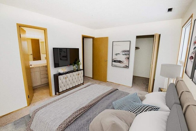 Huntington Hill Coachhomes in Edmonton, AB - Building Photo - Building Photo