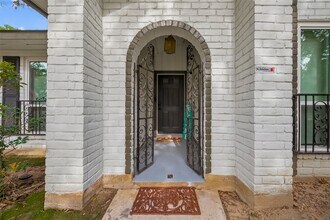 13418 Paradise Valley Dr in Houston, TX - Building Photo - Building Photo