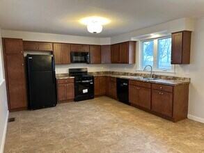 6699 Barber Hill Rd in Groveland, NY - Foto de edificio - Building Photo