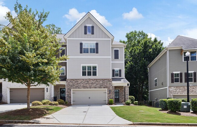 2880 Boone Dr