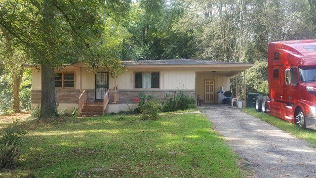 1143 Sunnydale Dr in Macon, GA - Building Photo