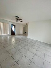 9711 NW 24th Pl in Sunrise, FL - Building Photo - Building Photo