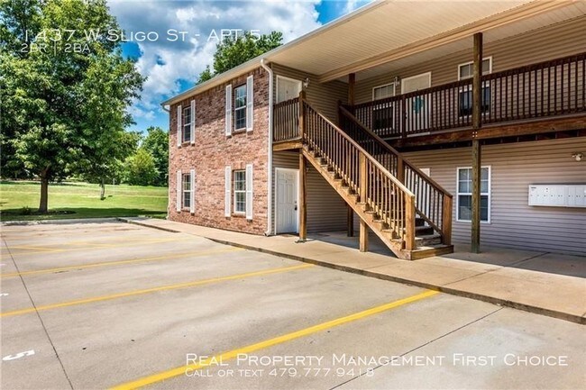 1437 Sligo St-Unit -APT 5 in Fayetteville, AR - Building Photo - Building Photo