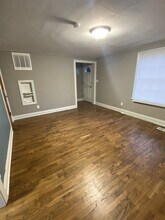 515 W 14th St-Unit -517 B in Lawrence, KS - Building Photo - Building Photo