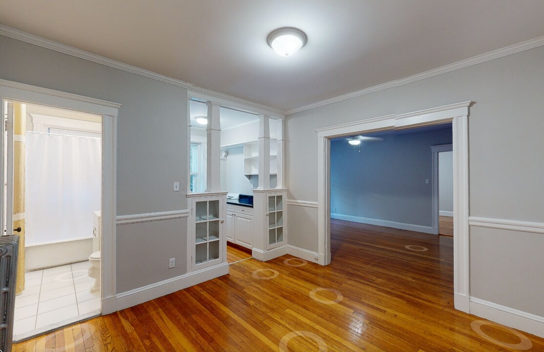 11 Gray St, Unit 1 in Cambridge, MA - Building Photo