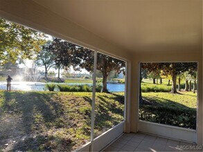 1674 W Spring Meadow Loop in Lecanto, FL - Building Photo - Building Photo