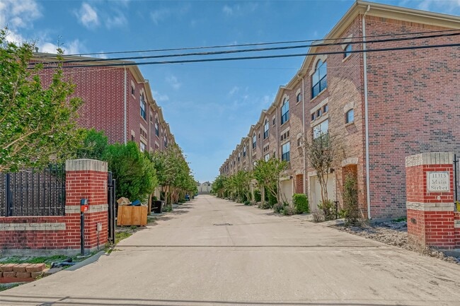 property at 11315 S Main St