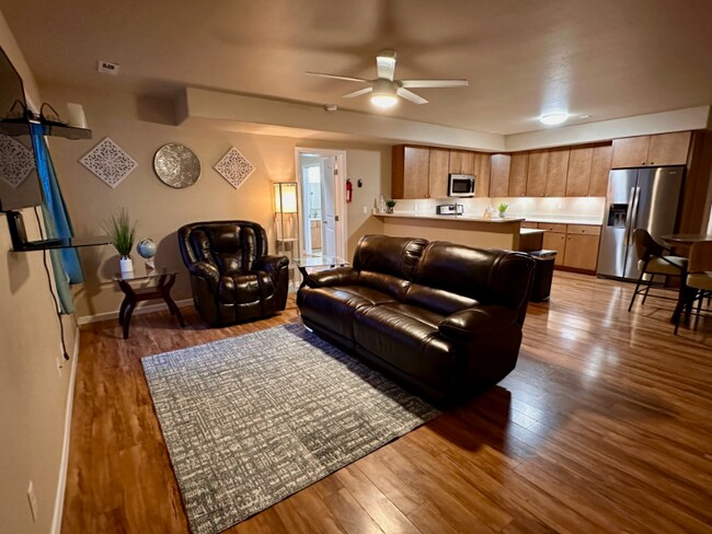 7234 Bern St in Anchorage, AK - Building Photo - Building Photo