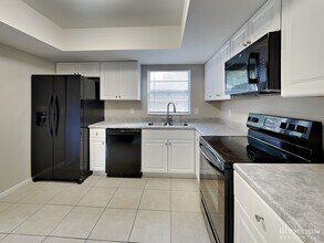 4920 Traskwood Ct in Tampa, FL - Building Photo - Building Photo