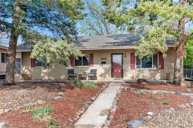 property at 2219 Farragut Ave
