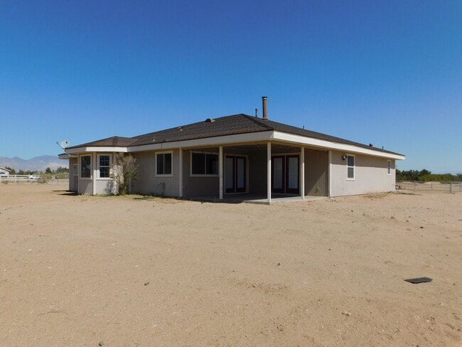 408 N Wildflower St in Ridgecrest, CA - Building Photo - Building Photo