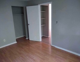 3340 Hillside Ave, Unit 1 in Cincinnati, OH - Building Photo