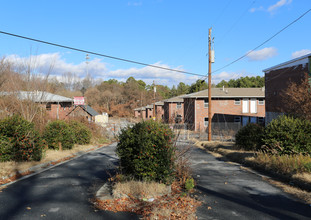 Village Apartments in Atlanta, GA - Building Photo - Building Photo