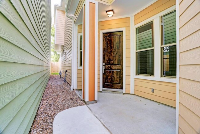 1126 Robbie St in Houston, TX - Building Photo - Building Photo