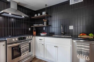 1085 Hardee St NE in Atlanta, GA - Building Photo - Building Photo