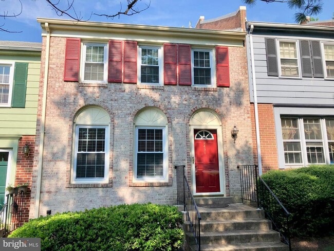 property at 2430 Windbreak Dr