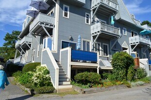 5 Pirates Ln in Gloucester, MA - Building Photo