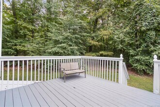 232 Woodmont Dr in Coventry, CT - Building Photo - Building Photo